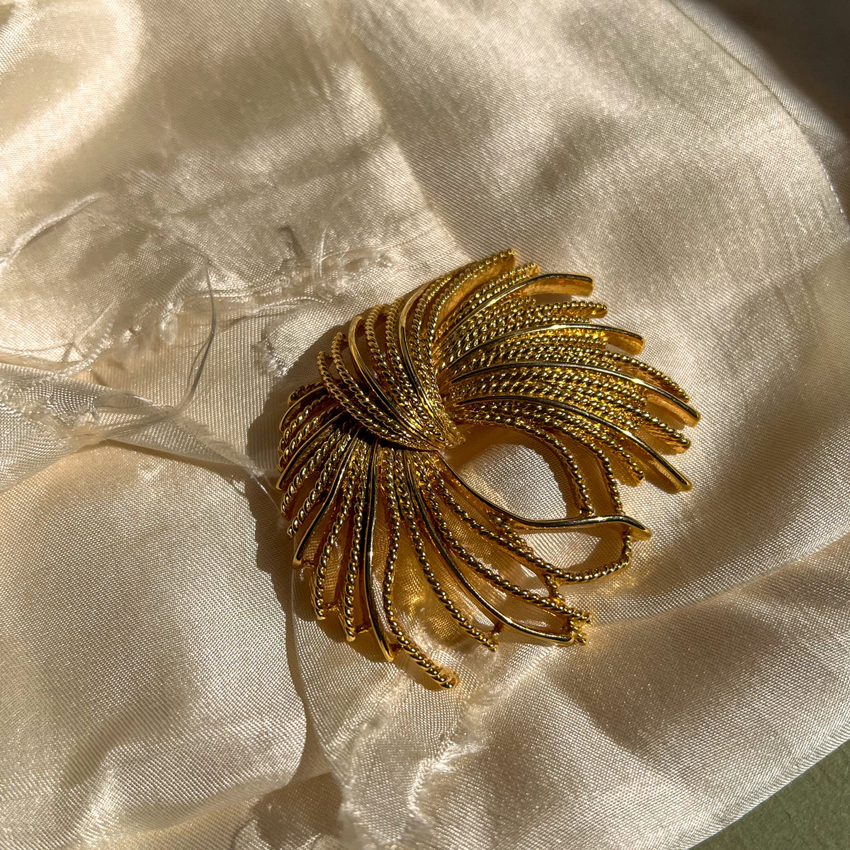 1960s Monet Gold-Tone Cordelia Brooch