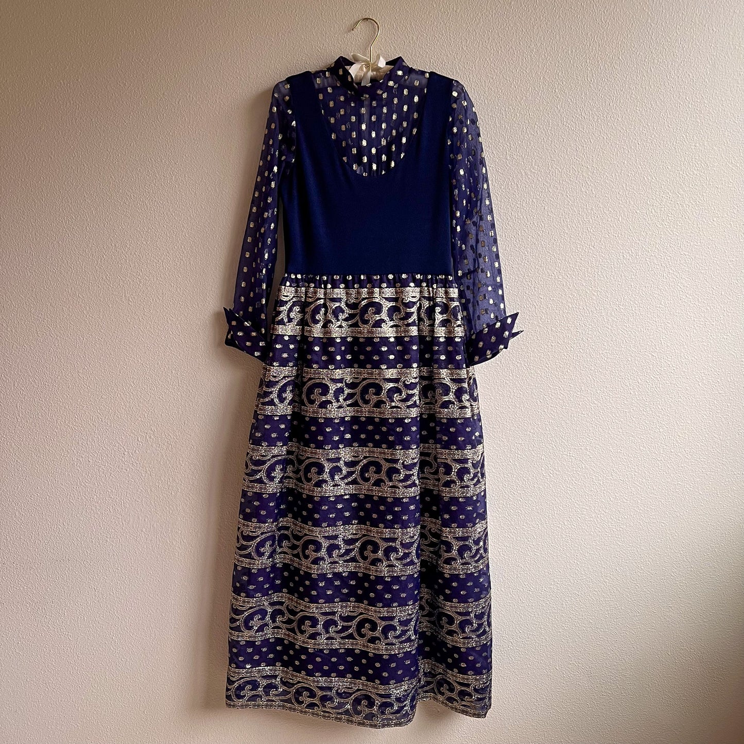 Stunning 1960s Navy Maxi Dress With Silver Pattern (M)