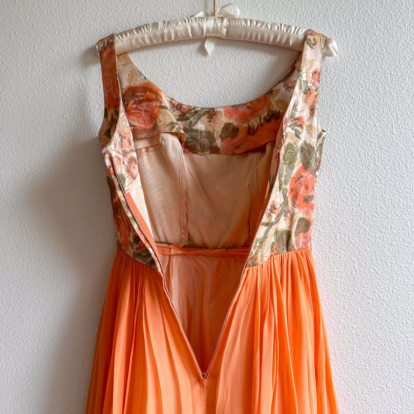 1960s Orange Roses Silk Jacquard Dress With Chiffon Skirt (XS)