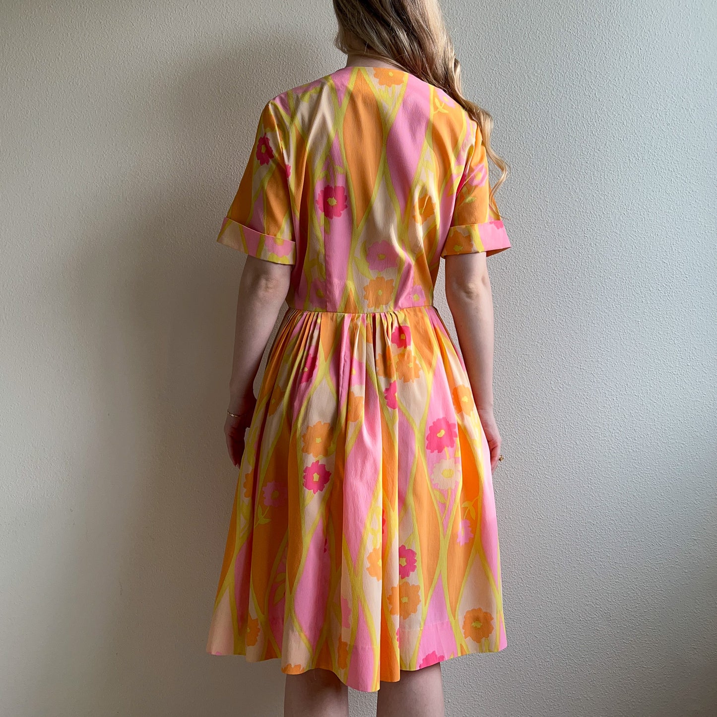 1950s Orange and Pink Sorbet Print Dress (M)