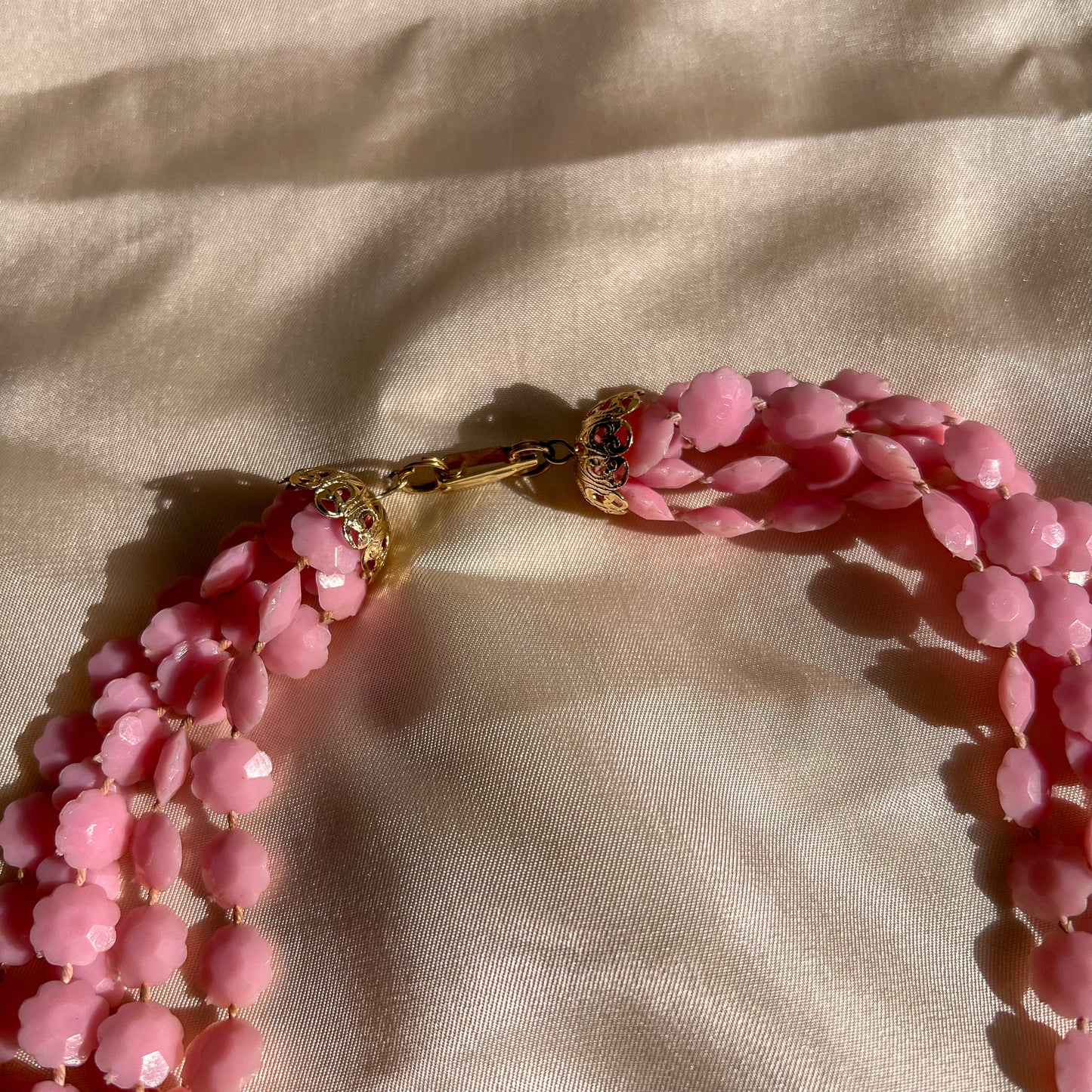 1960s Bubblegum Pink Faceted Beaded Necklace