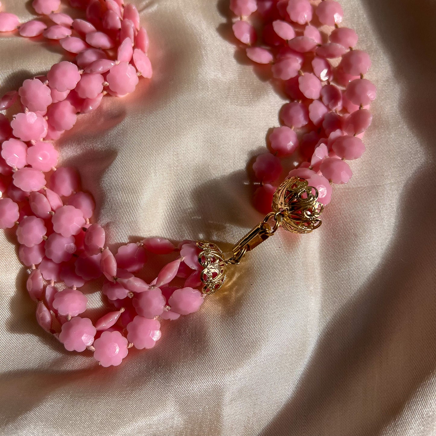 1960s Bubblegum Pink Faceted Beaded Necklace