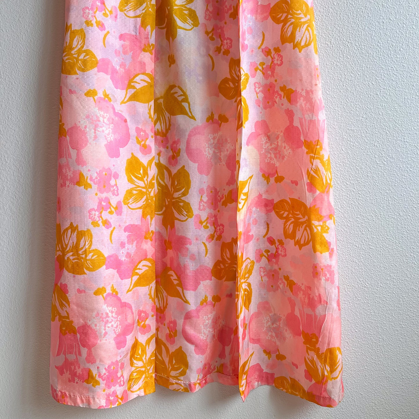 1960s Pink Floral Pattern Lightweight Robe (S/M)