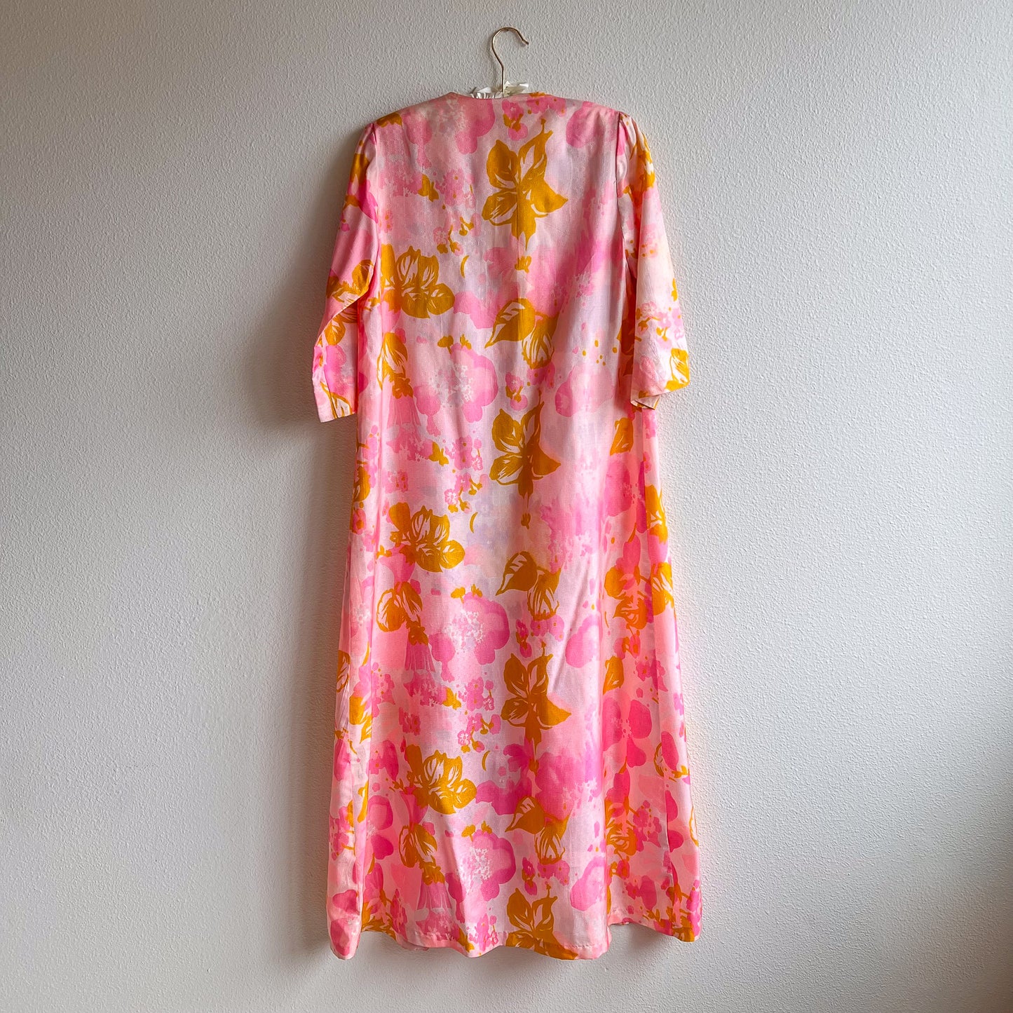 1960s Pink Floral Pattern Lightweight Robe (S/M)