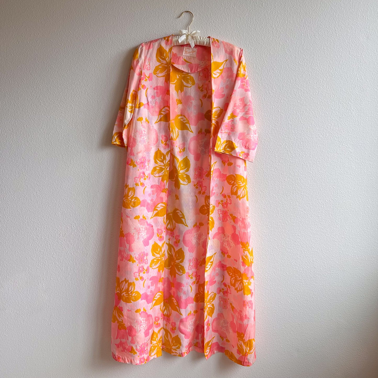 1960s Pink Floral Pattern Lightweight Robe (S/M)