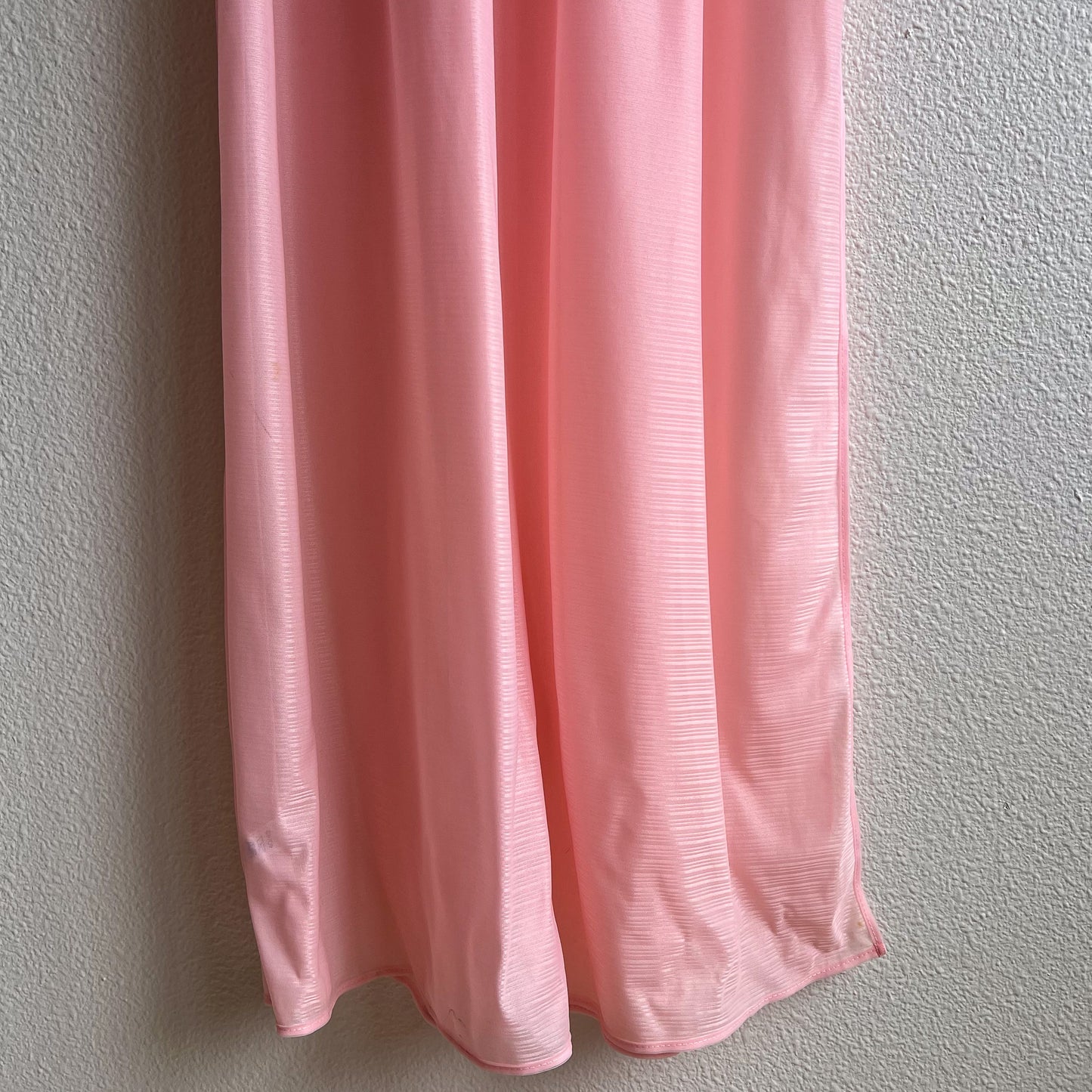 1960s Pale Pink Nightgown With Short Sleeves (S/M)