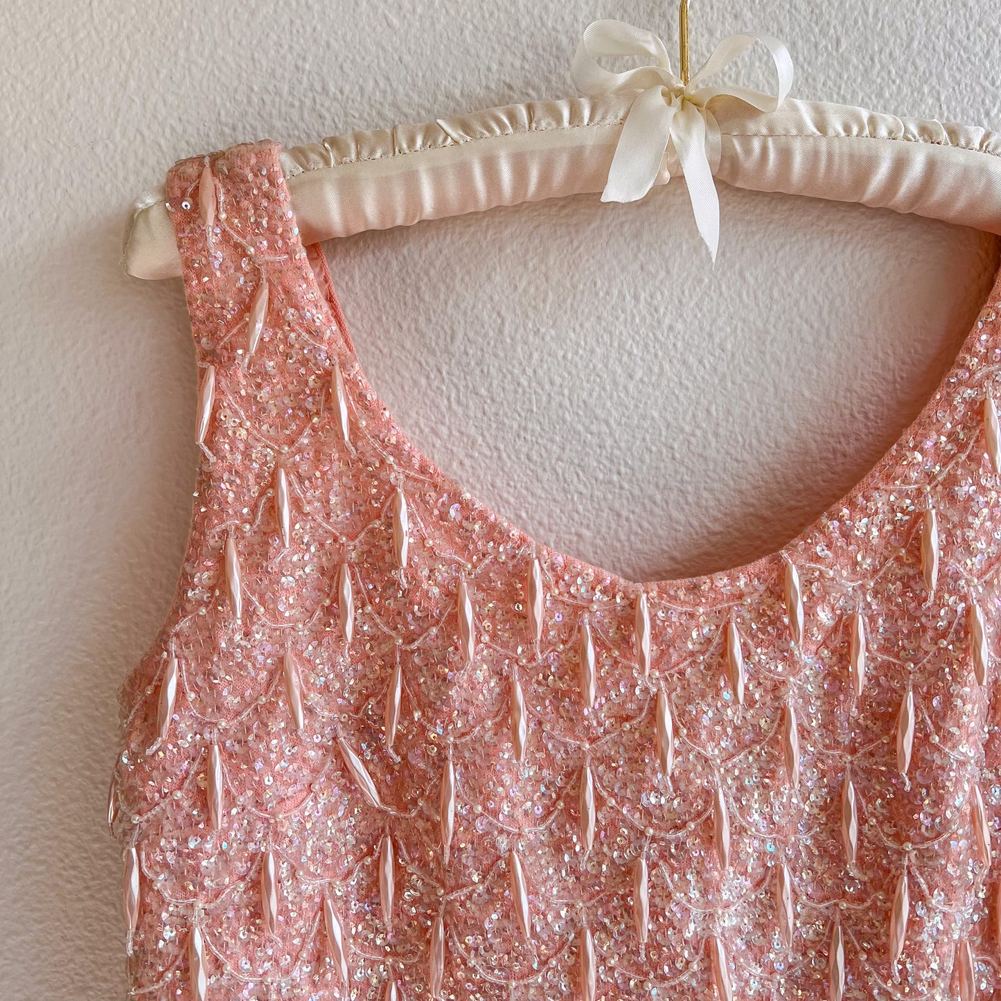 Stunning 1960s Baby Pink Sequined Blouse (S/M)