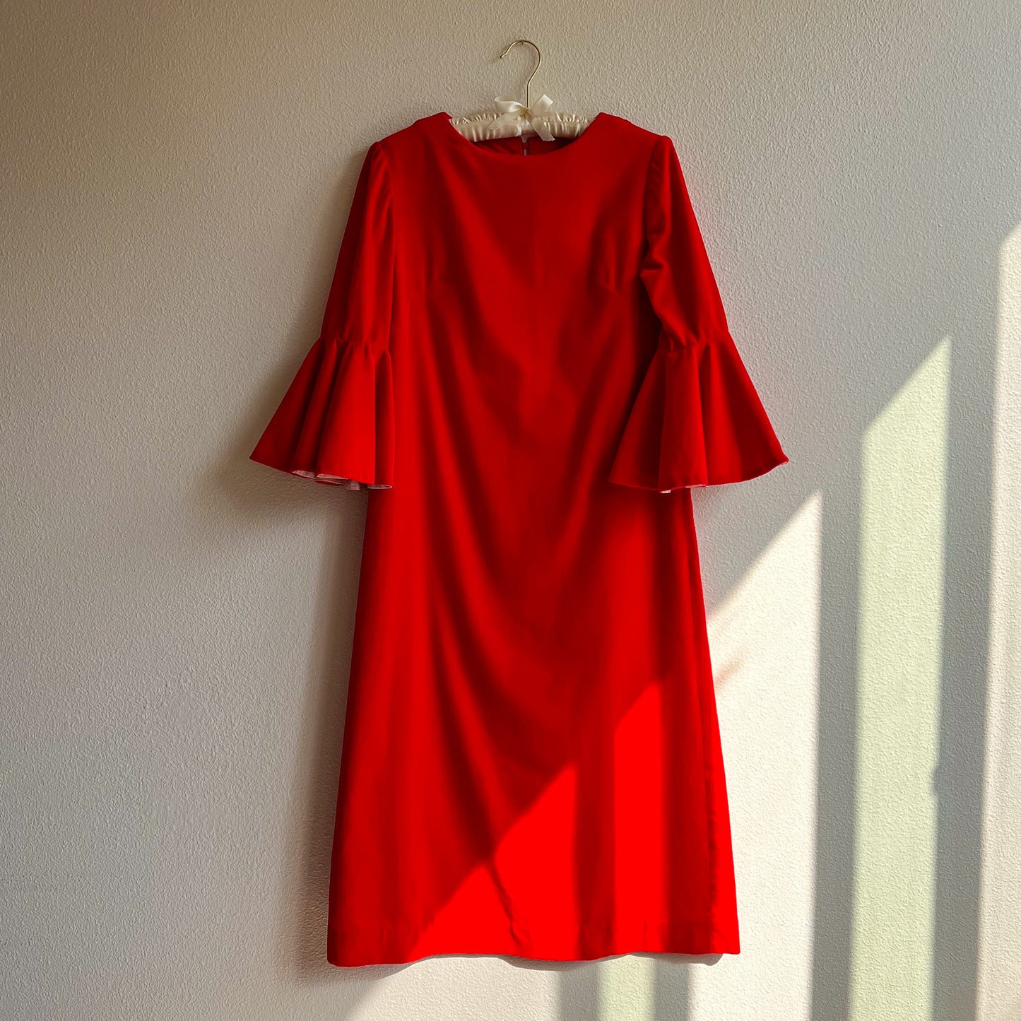 Stunning 1960s Red Velvet Dress With Eyelet Details (M)