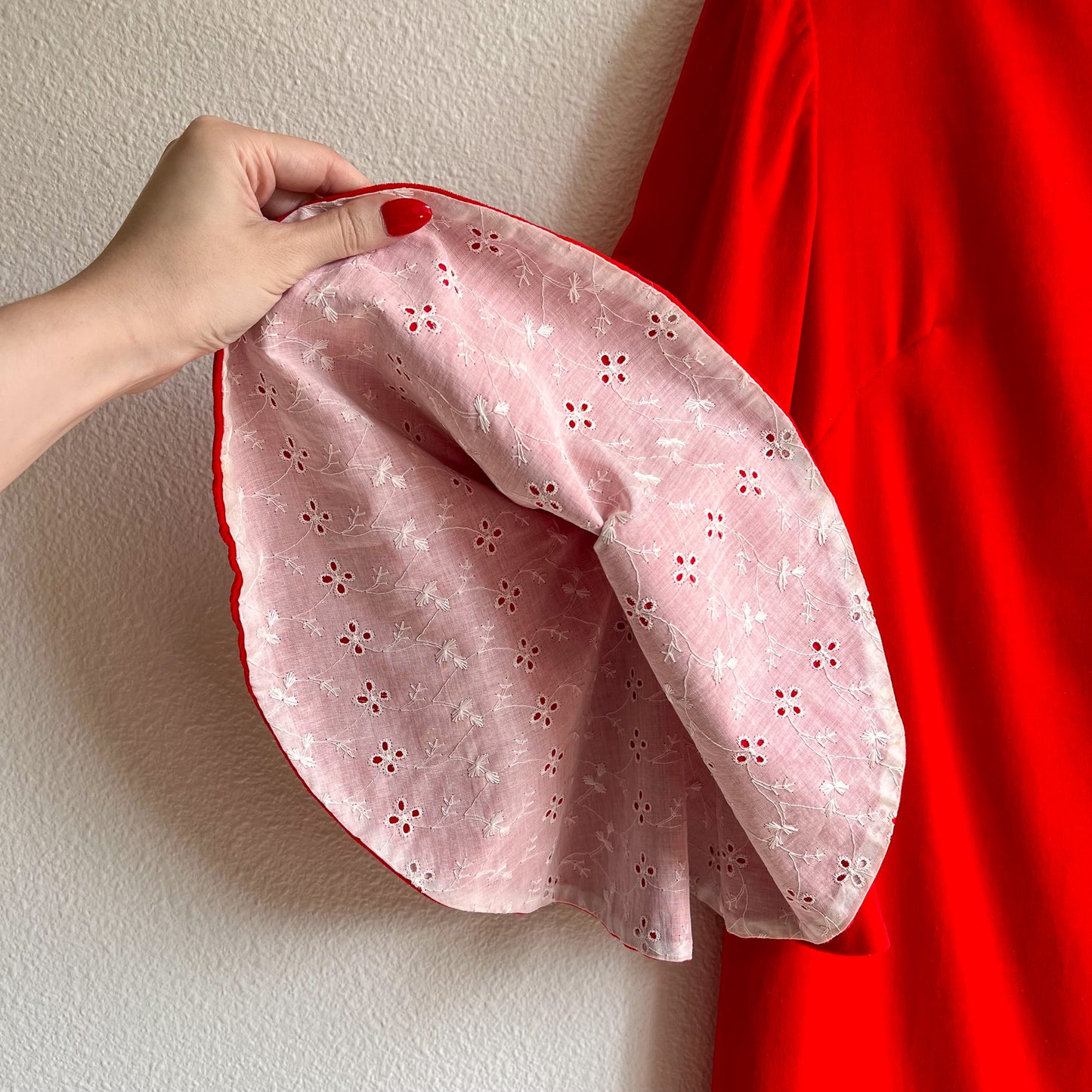Stunning 1960s Red Velvet Dress With Eyelet Details (M)