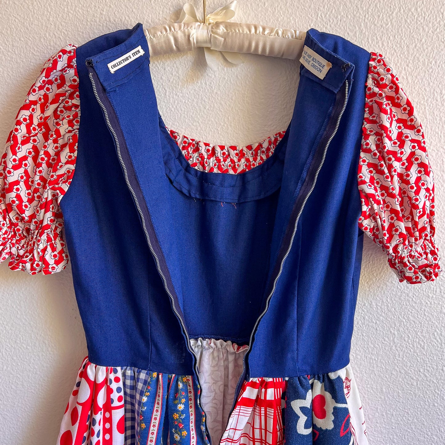 1960s Red, White, and Blue Quilted Pattern Summer Dress (S)