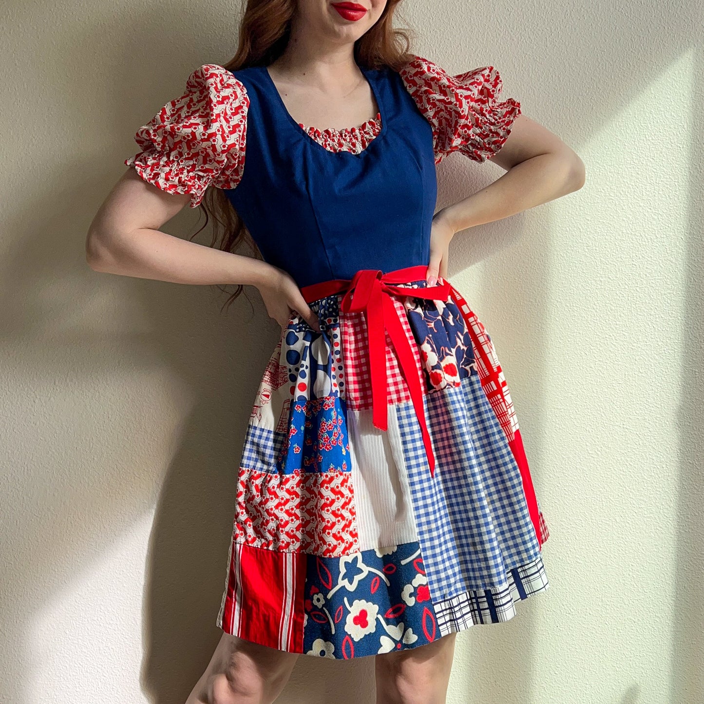 1960s Red, White, and Blue Quilted Pattern Summer Dress (S)