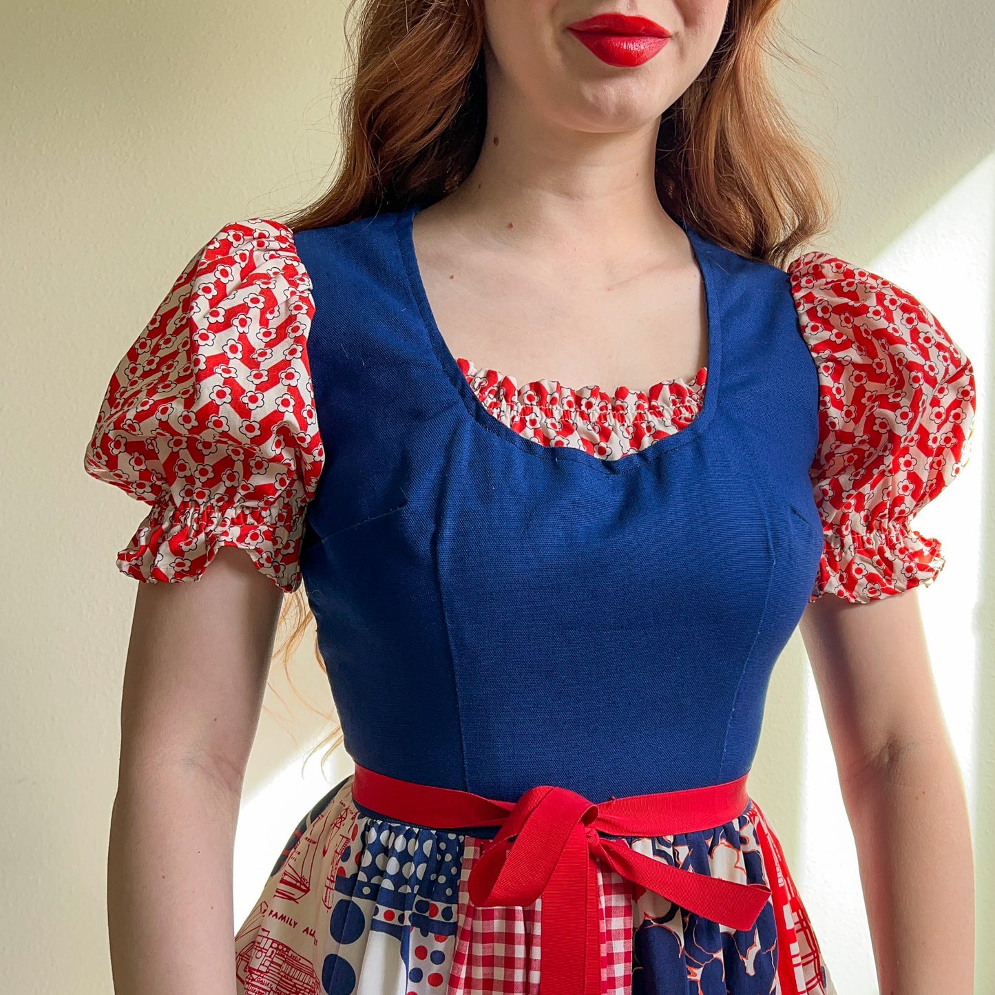 1960s Red, White, and Blue Quilted Pattern Summer Dress (S)
