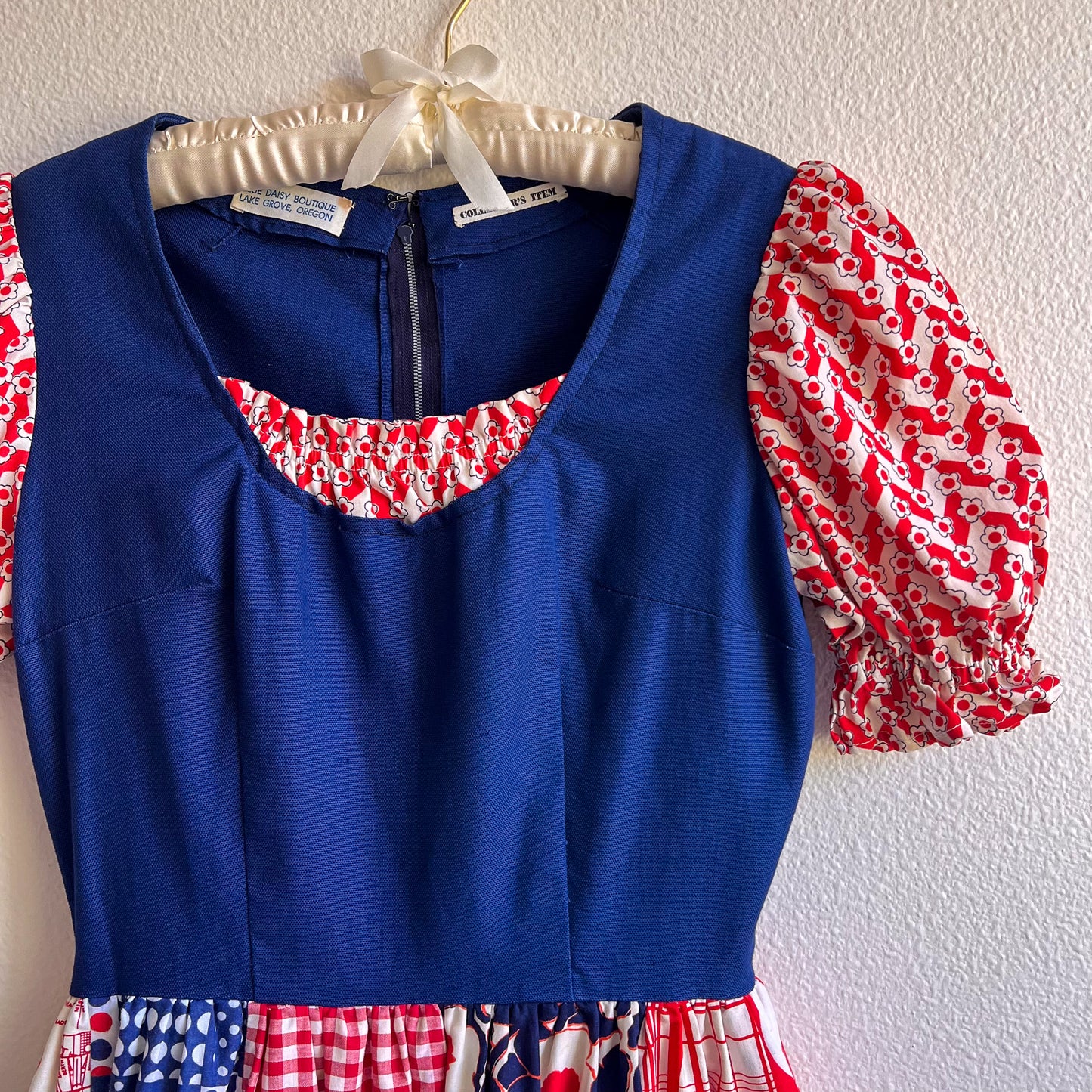 1960s Red, White, and Blue Quilted Pattern Summer Dress (S)