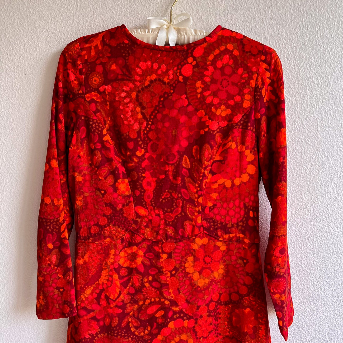 1960s Shades of Red Pattern Dress (XS/S)