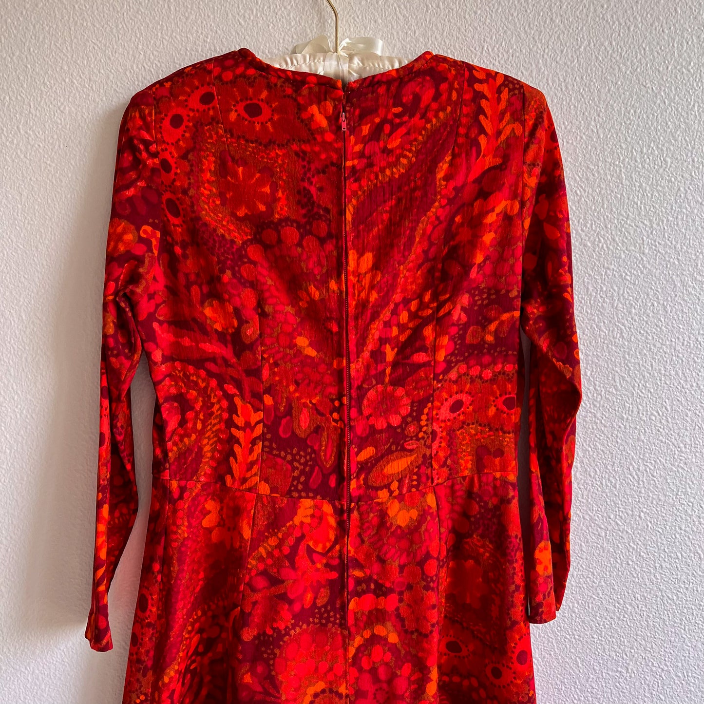 1960s Shades of Red Pattern Dress (XS/S)