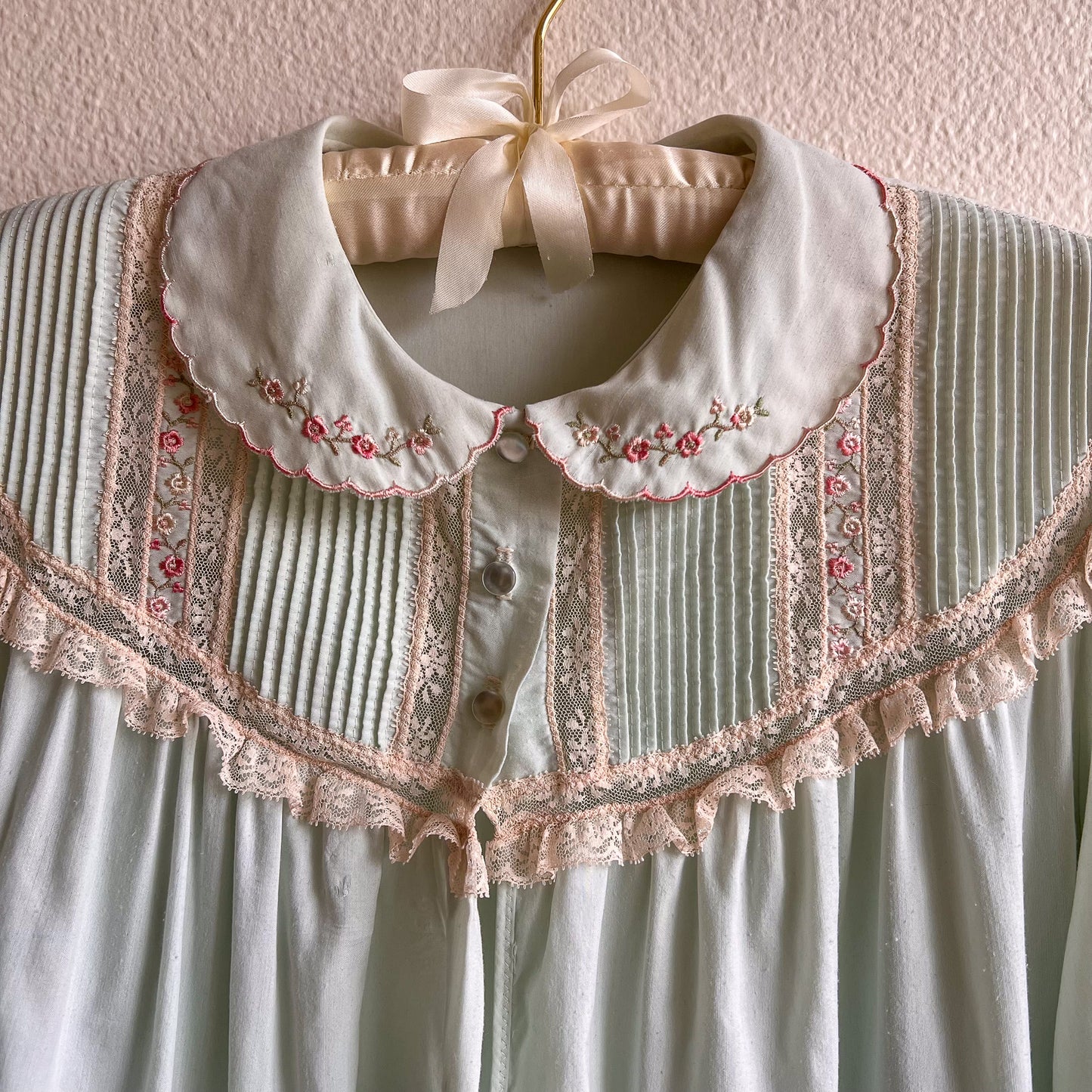 1960s Soft Mint Nightgown With Pin Tucks (M/L)