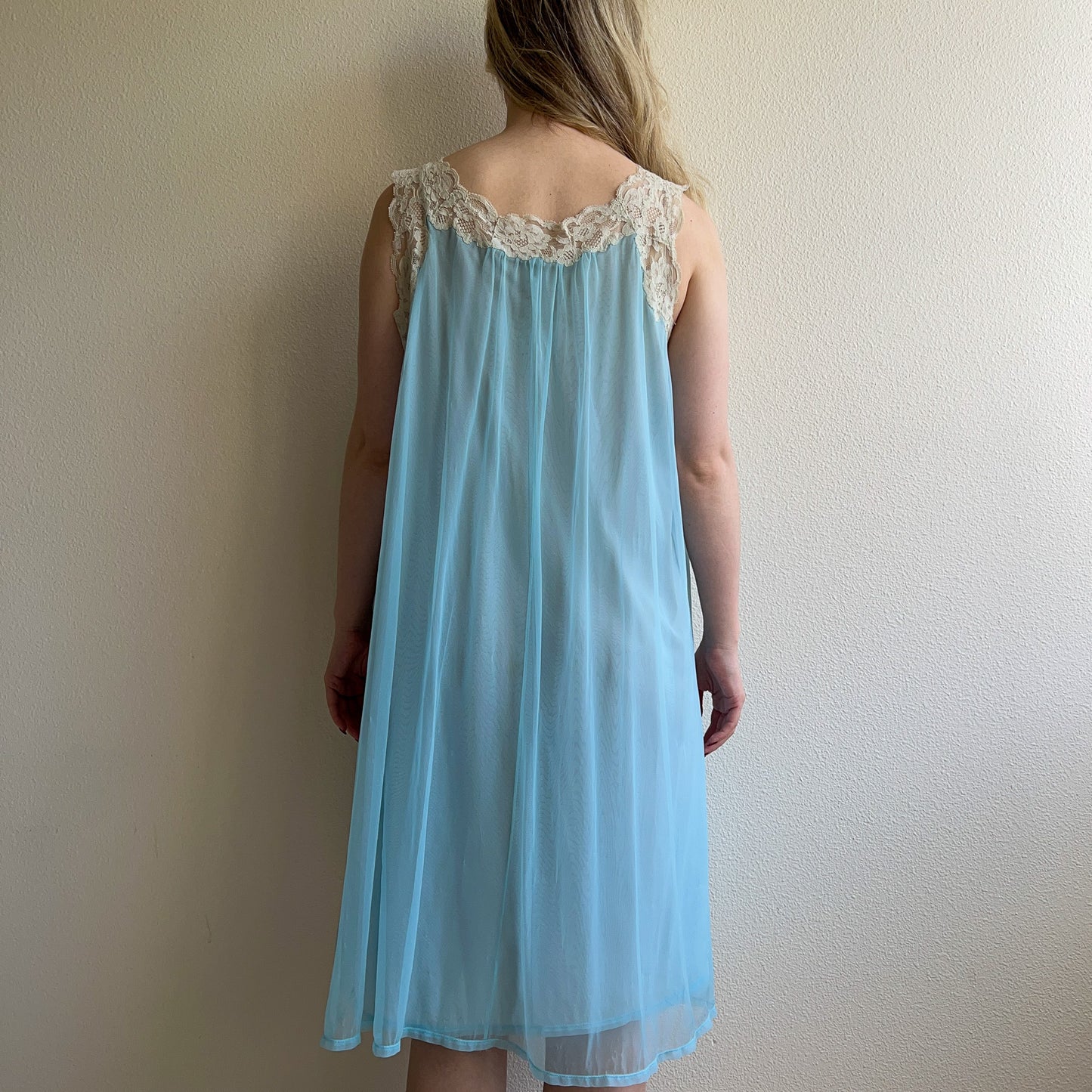 1960s Soft Blue Nylon Nightgown With White Lace (M/L)