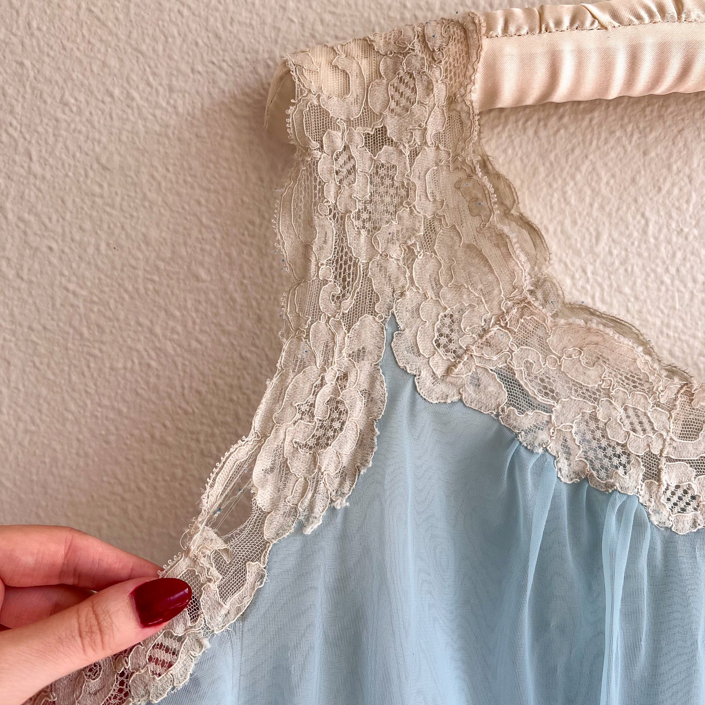 1960s Soft Blue Nylon Nightgown With White Lace (M/L)