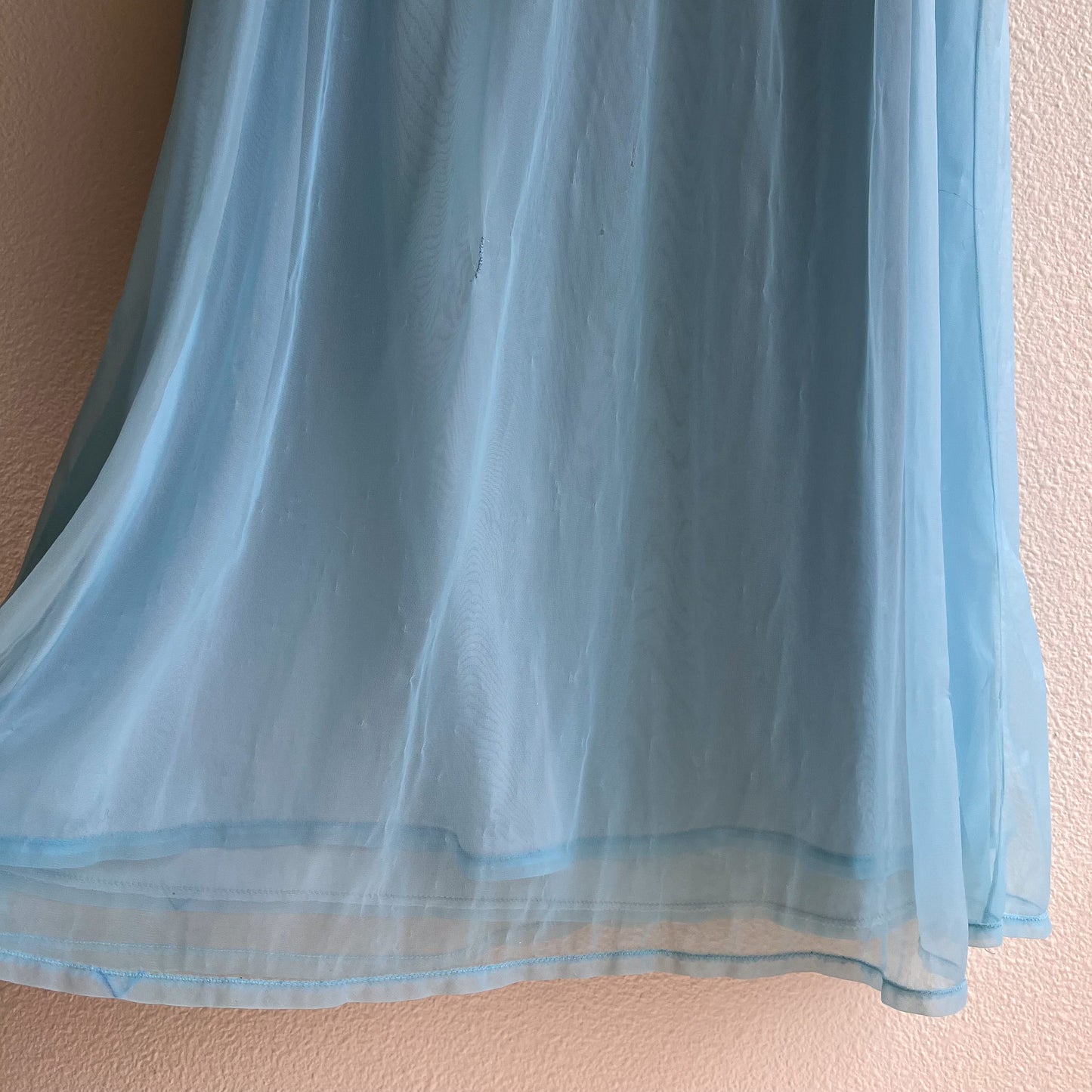 1960s Soft Blue Nylon Nightgown With White Lace (M/L)