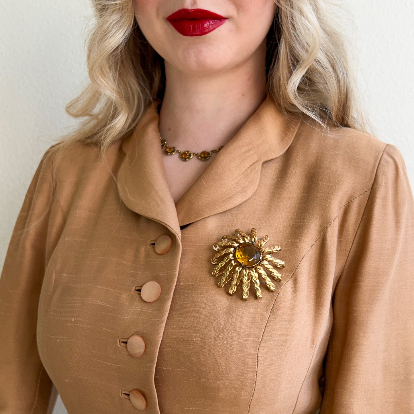 1960s Gold Twisted Sunbeams Brooch With Citrine