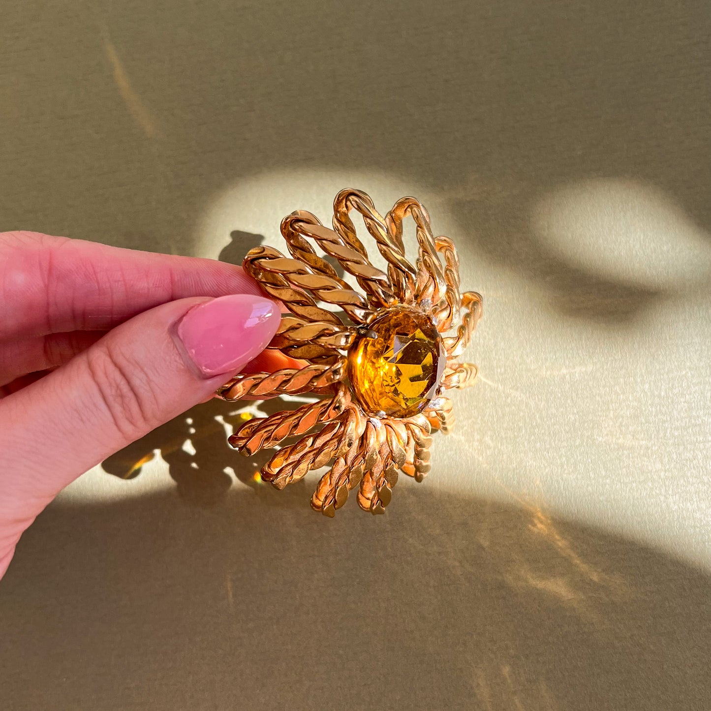 1960s Gold Twisted Sunbeams Brooch With Citrine