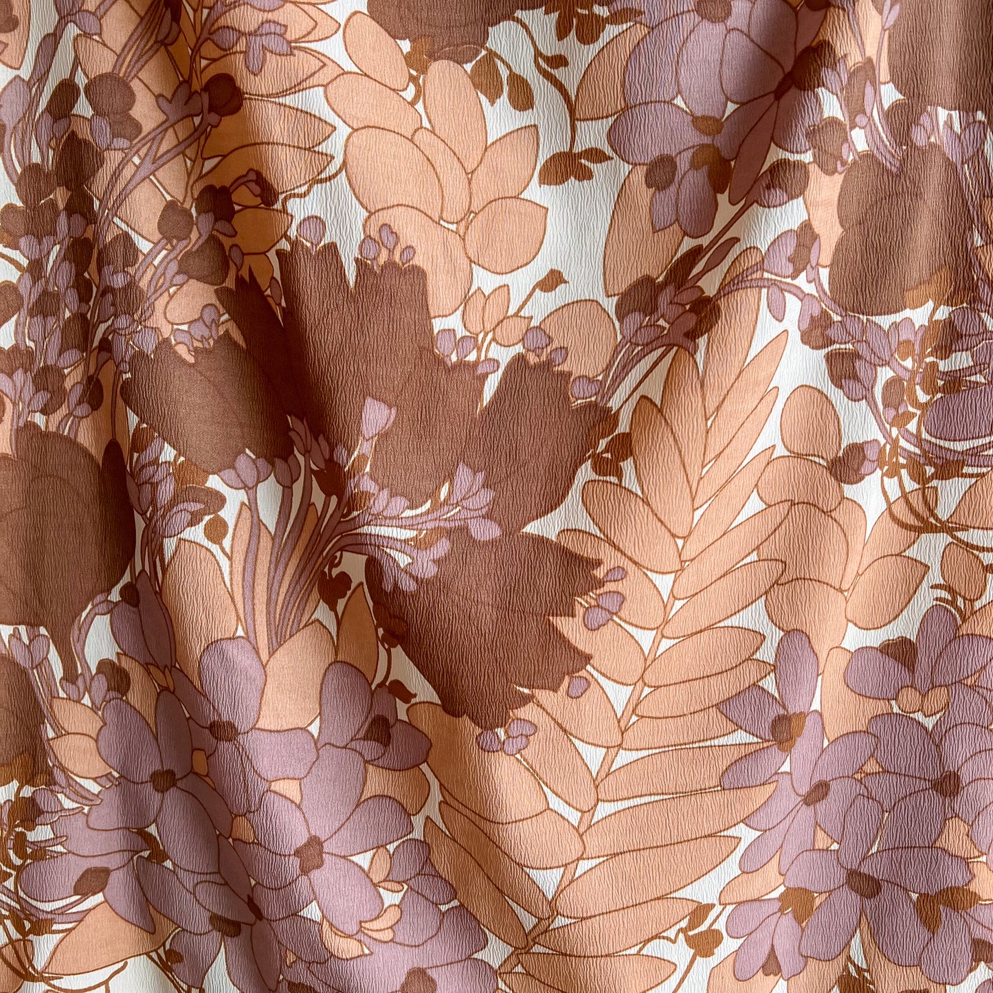 1960s Taupe Floral Novelty Print Shift Dress (M/L)