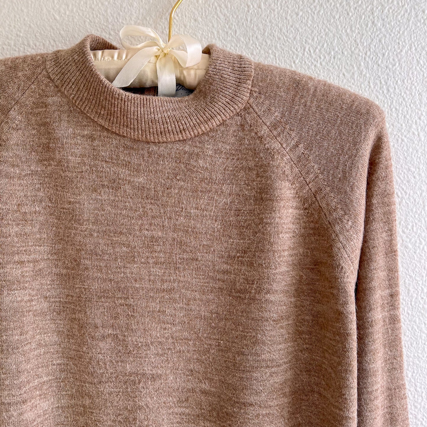 1960s Taupe Knit Mock Neck Sweater (M/L)