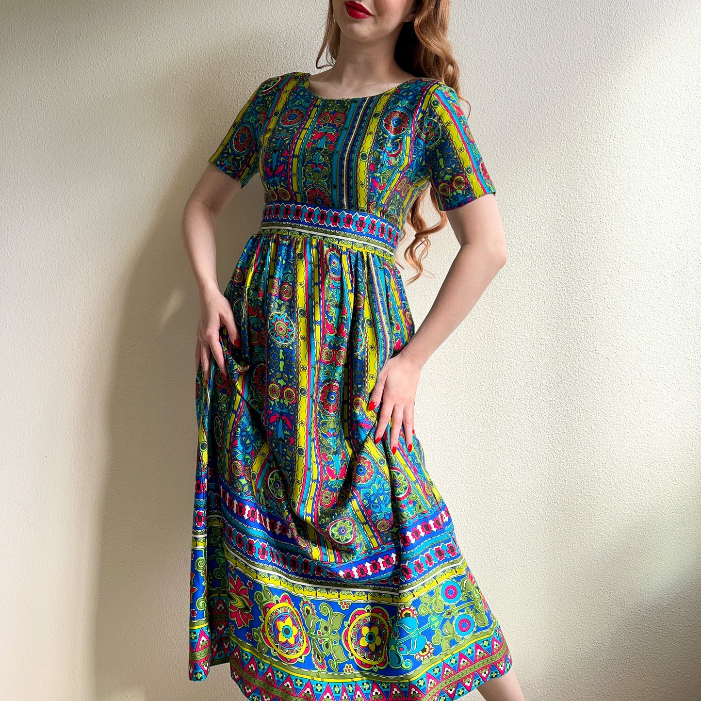 Vibrant 1960s Teal and Lime Retro Print Maxi Dress (M)