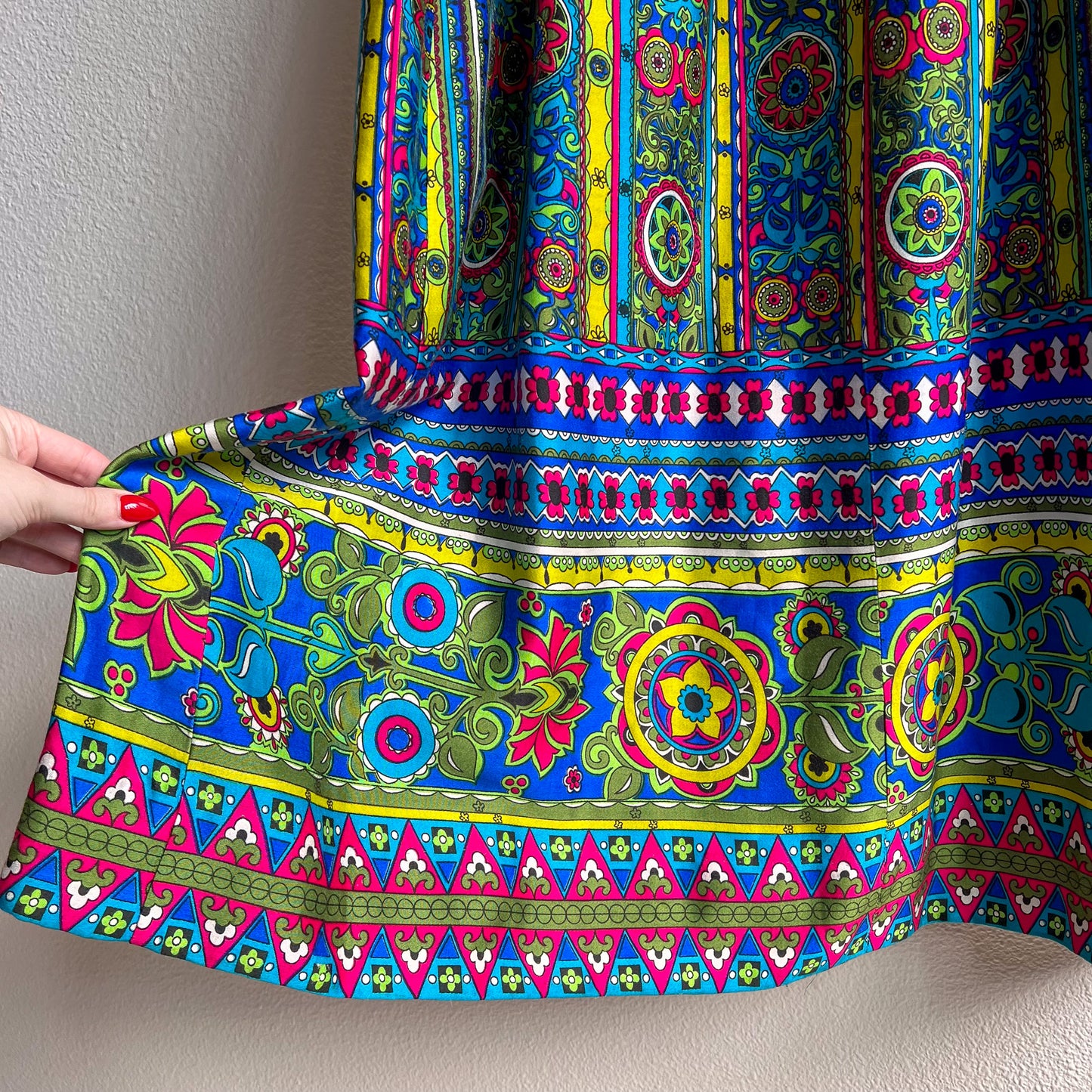 Vibrant 1960s Teal and Lime Retro Print Maxi Dress (M)