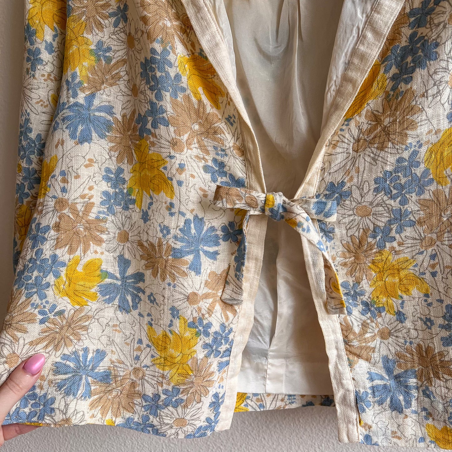 1960s Vera Blue and Yellow Floral Summer Blouse (S/M)