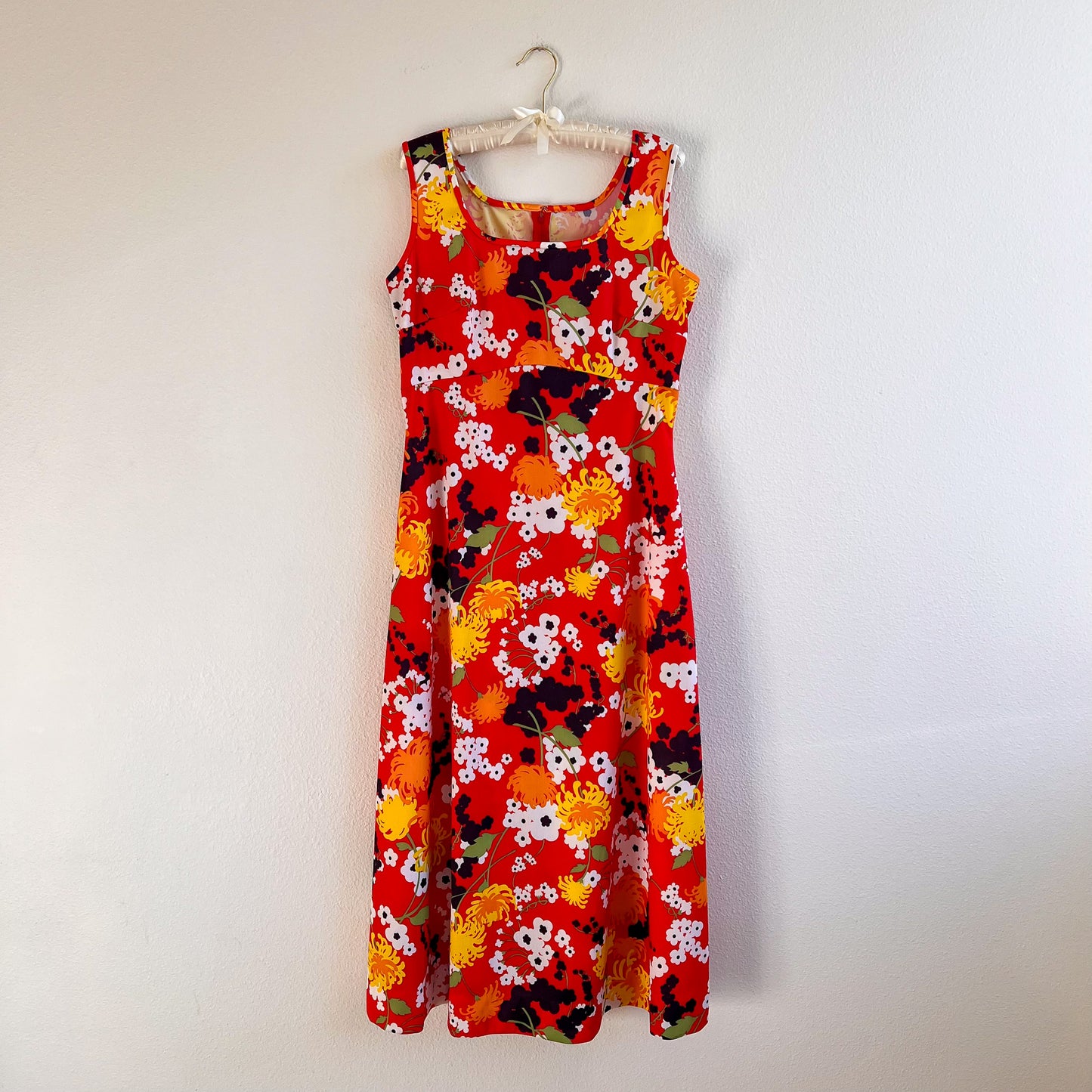 Vibrant 1960s Red Floral Midi Dress (L)