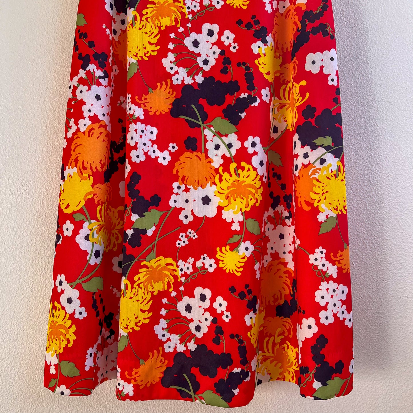 Vibrant 1960s Red Floral Midi Dress (L)