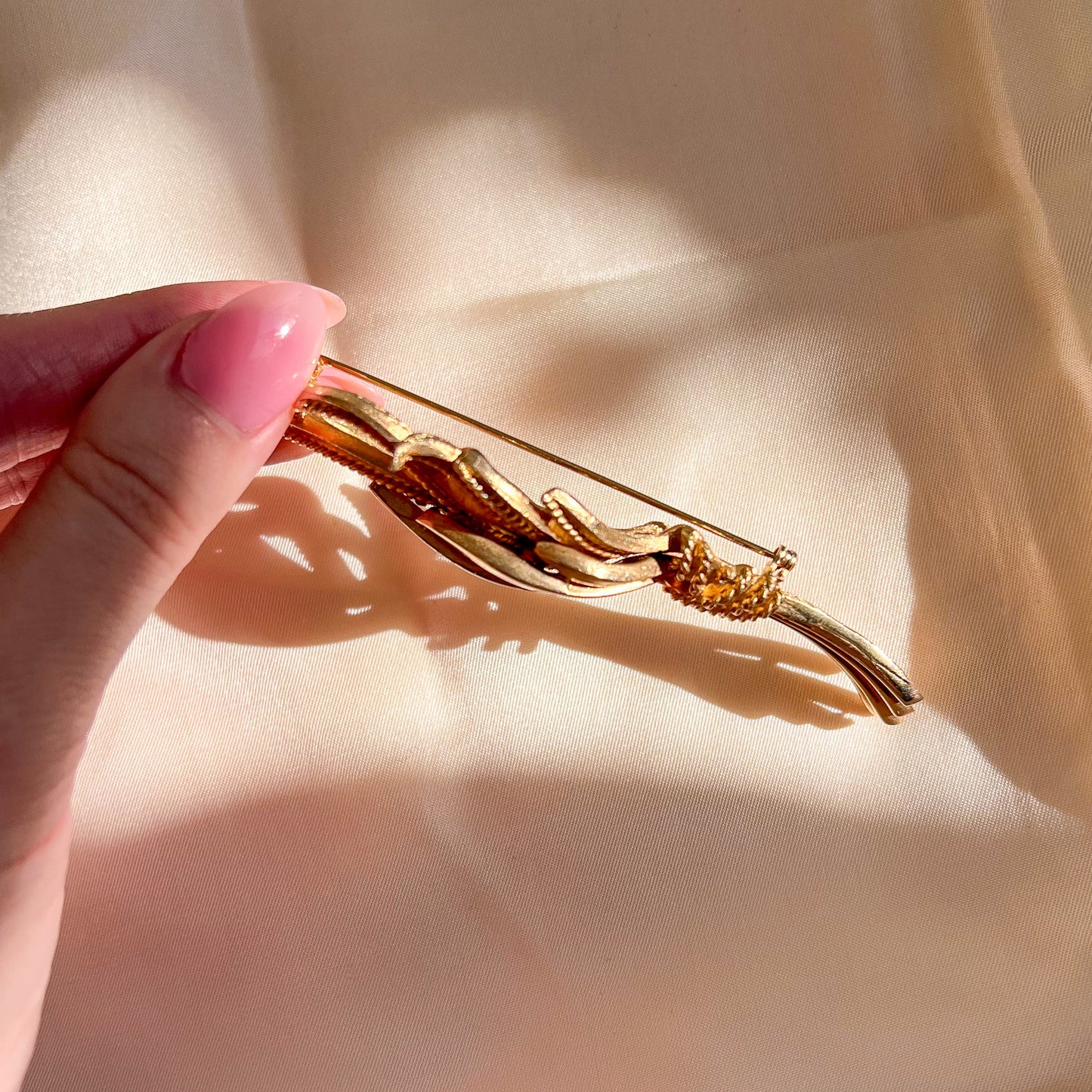 1960s Bushel of Wheat Gold Brooch