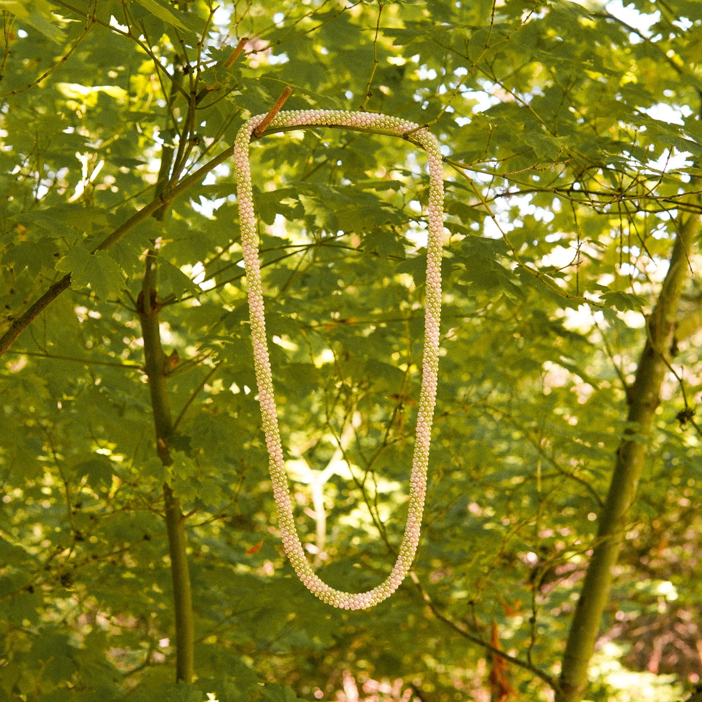 1960s Pale Green and White Beaded Necklace