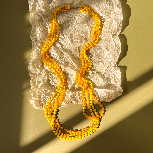 1960s Long Necklace With Yellow Faceted Beads