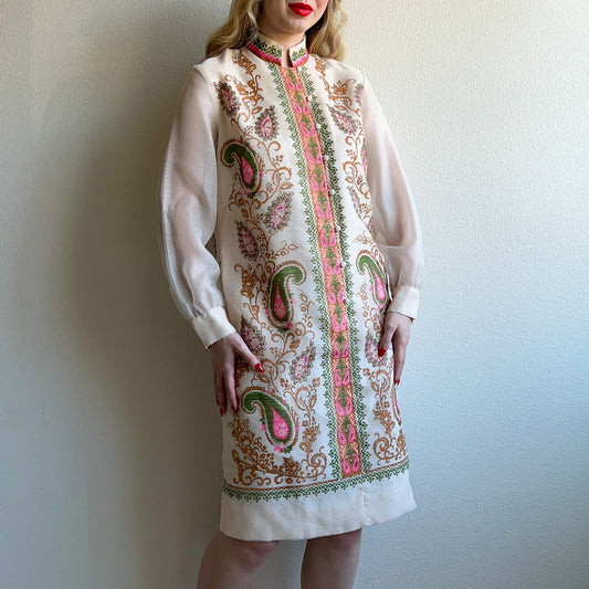 1970s Alfred Shaheen Tan Dress With Pink Paisley Print (M/L)