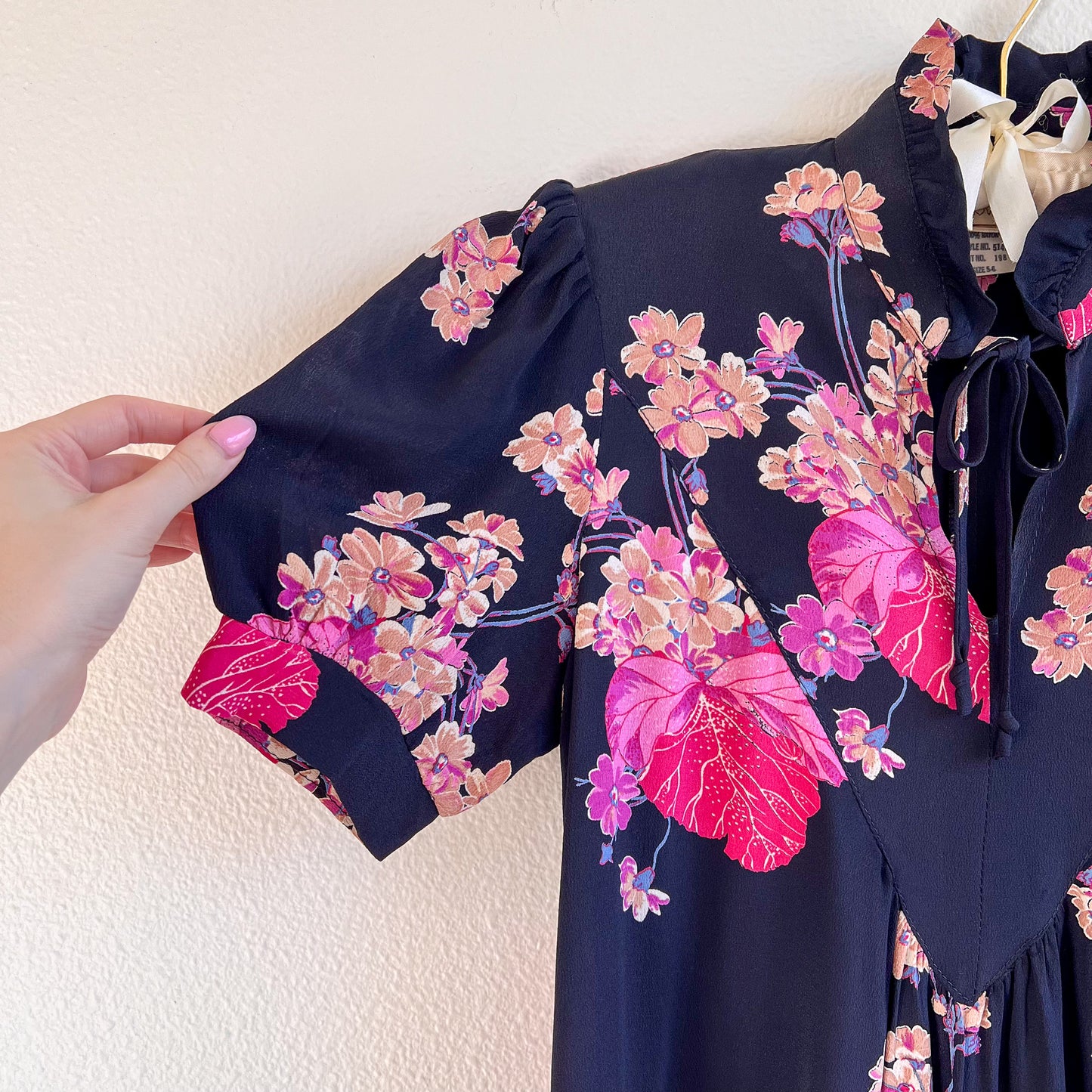 1970s Midnight Blue Dress With Purple Floral Print (S/M)