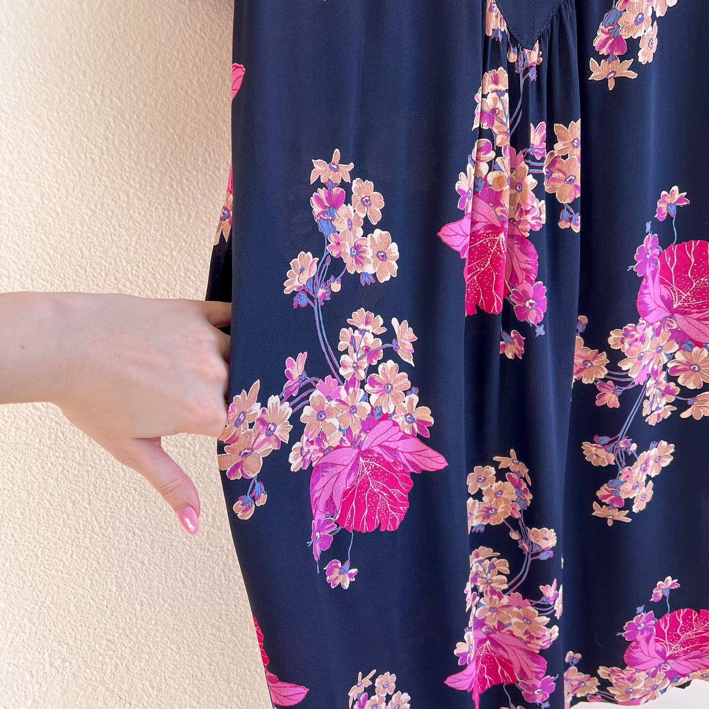 1970s Midnight Blue Dress With Purple Floral Print (S/M)