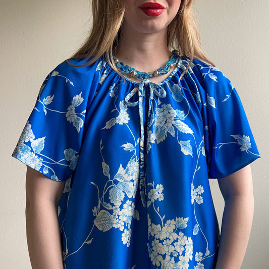 1970s Blue and White Floral Muumuu Dress (L/XL)