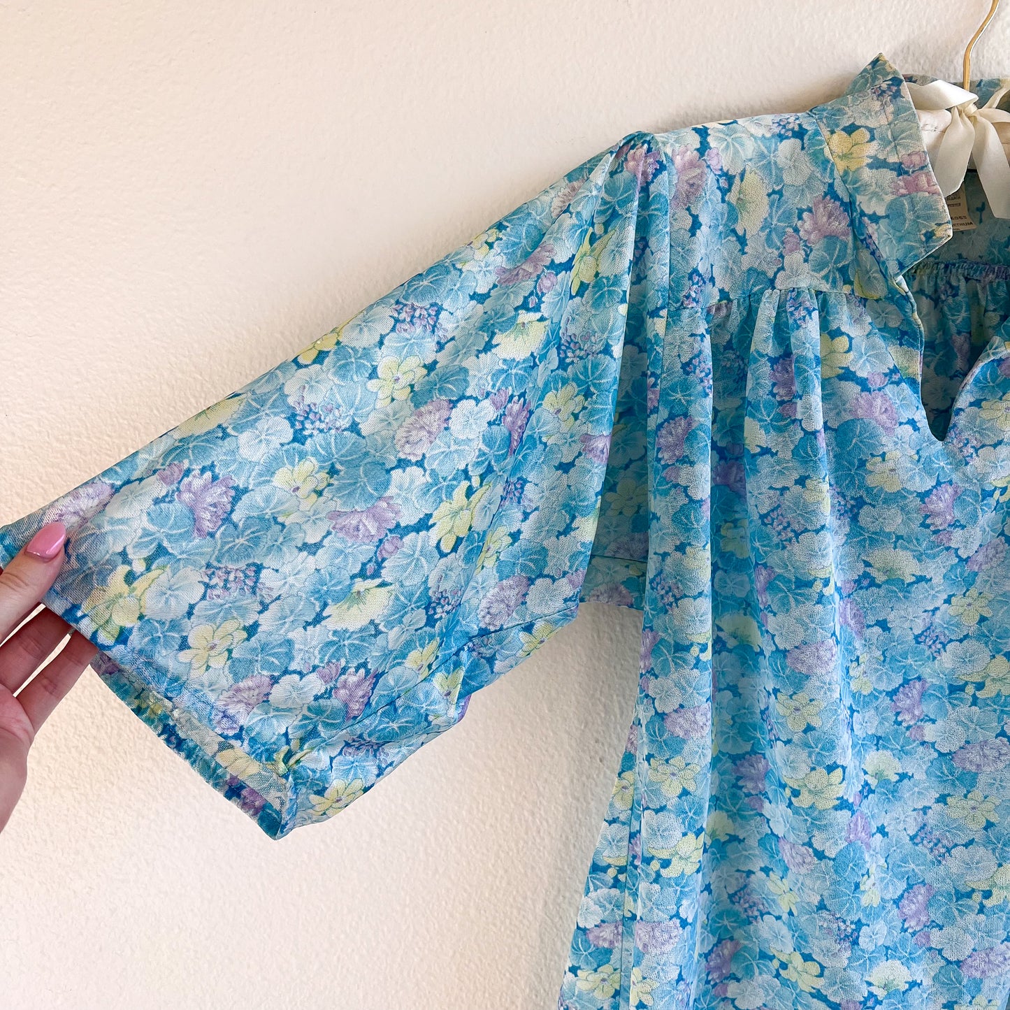 1970s Cyan Blue Floral Breezy Blouse (M)