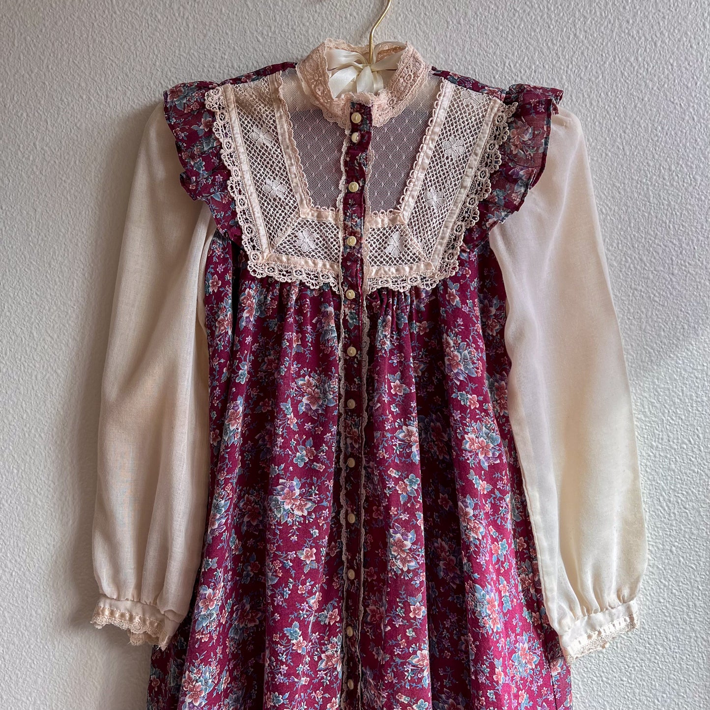 1970s Burgundy Florals Gunne Sax Dress (XXS)