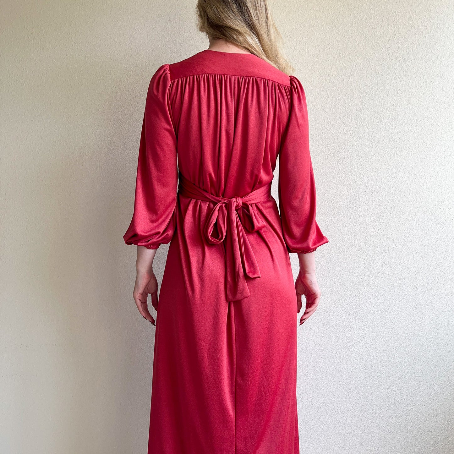 Stunning 1970s Burgundy Gown With Long Sleeves (S/M)