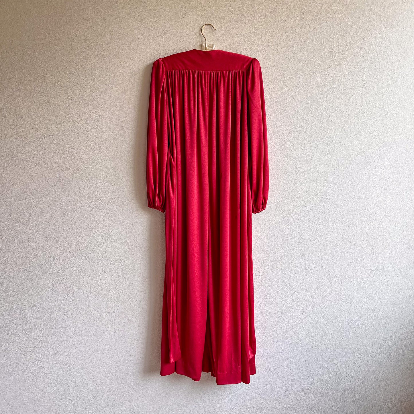 Stunning 1970s Burgundy Gown With Long Sleeves (S/M)