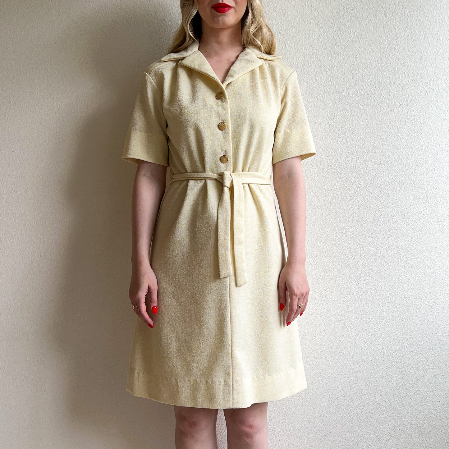 1970s Cream Belted Dress With Gold Buttons (M/L)