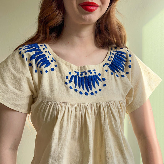 1970s Cream Tunic With Cobalt Blue Embroidery (M/L)