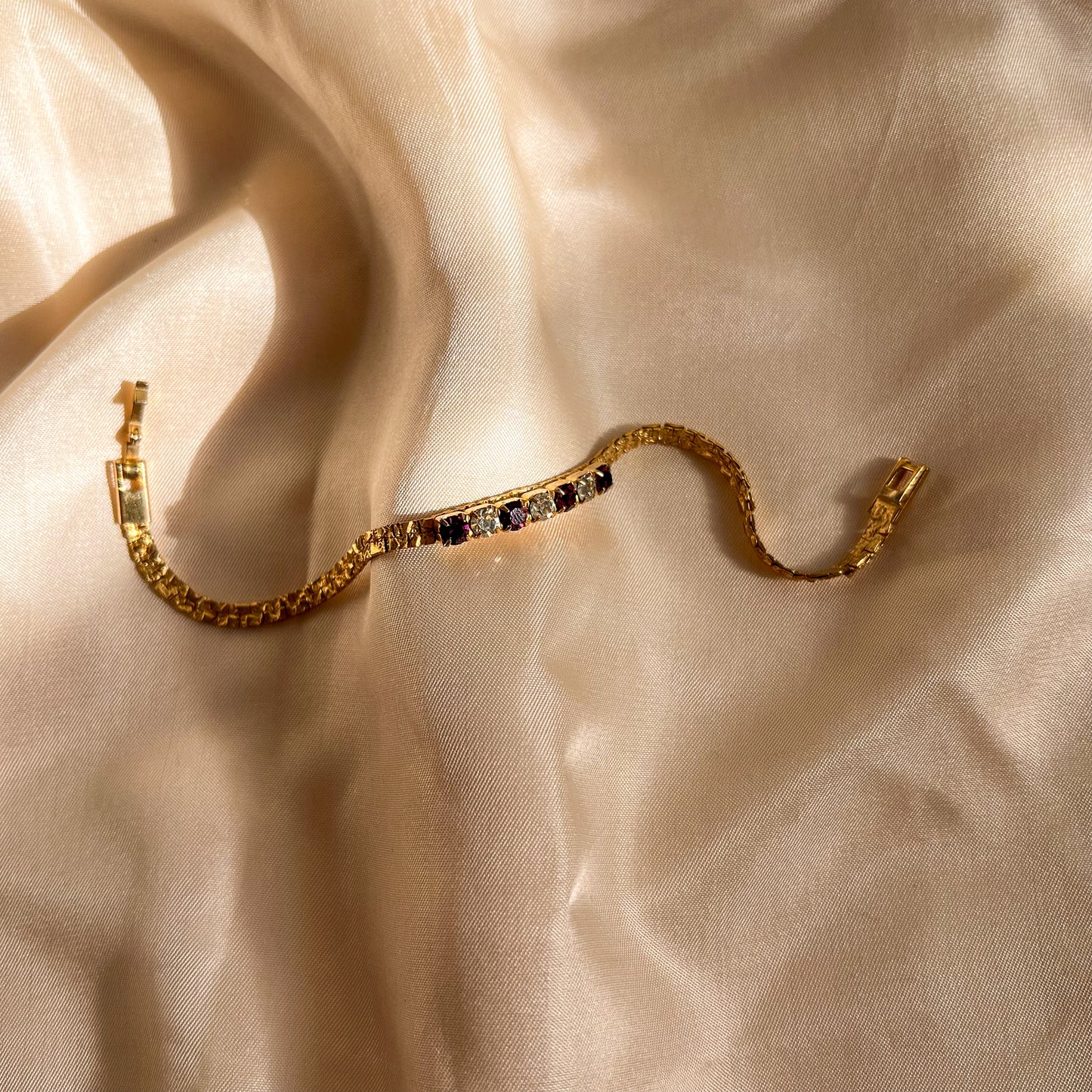 1970s Gold Bracelet With Purple Rhinestones