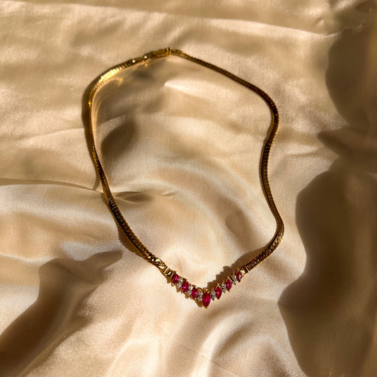 1970s Gold Herringbone Necklace With Pink Rhinestones