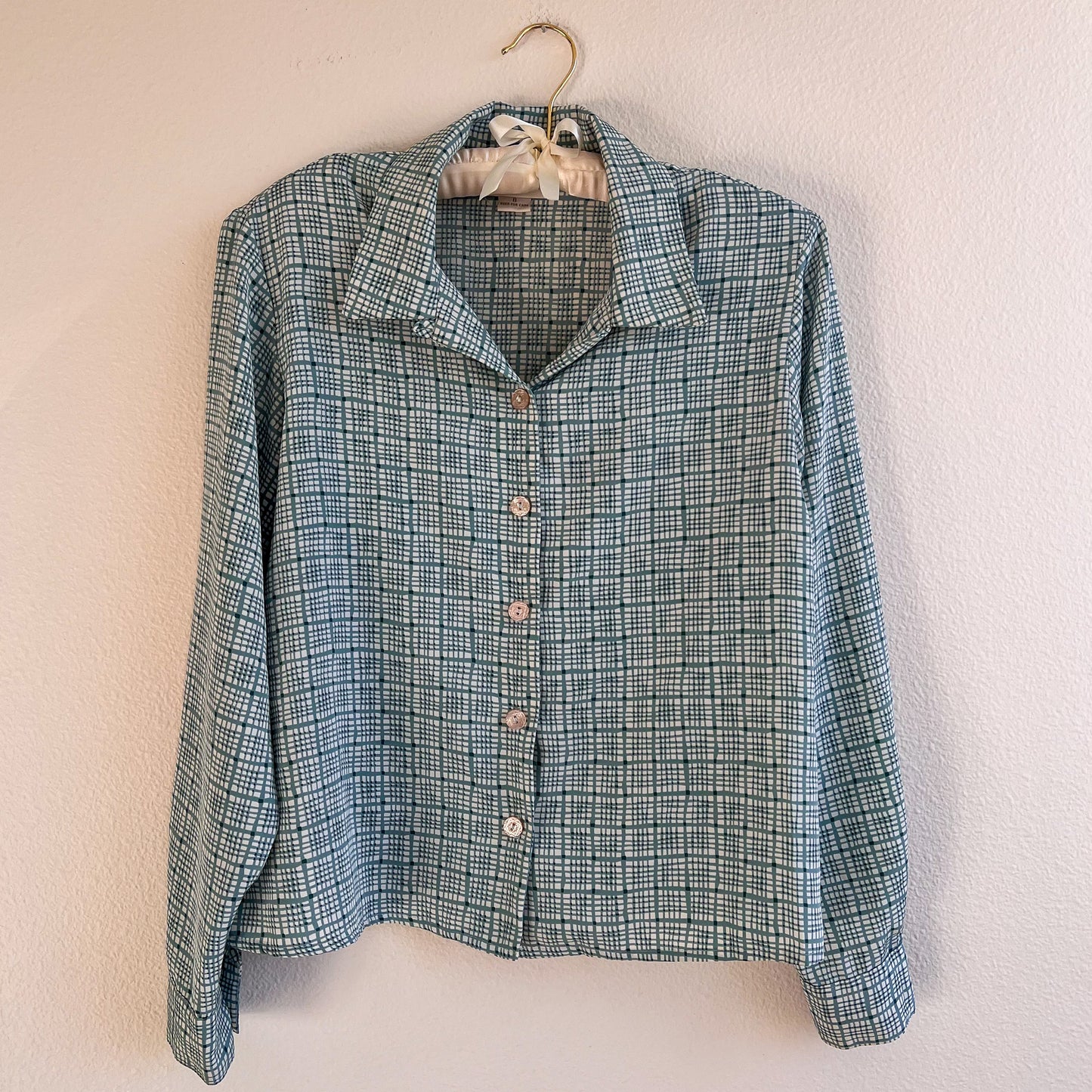 1970s Green and White Pattern Button Down (M)
