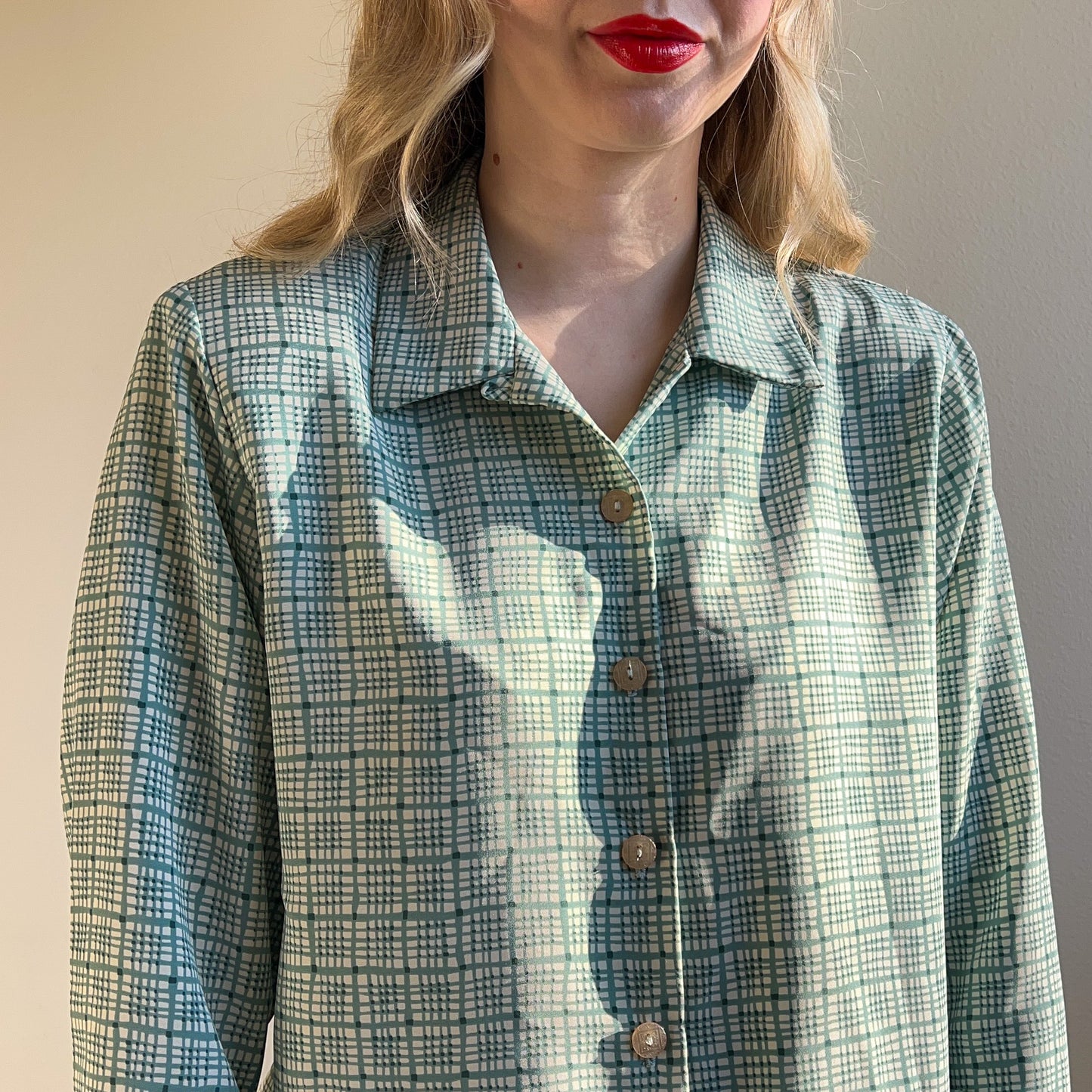 1970s Green and White Pattern Button Down (M)