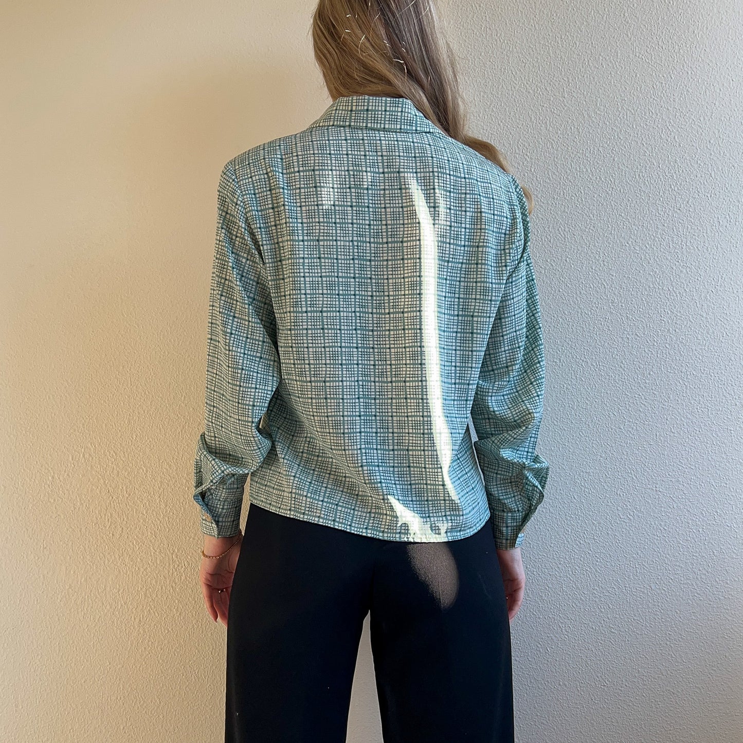 1970s Green and White Pattern Button Down (M)